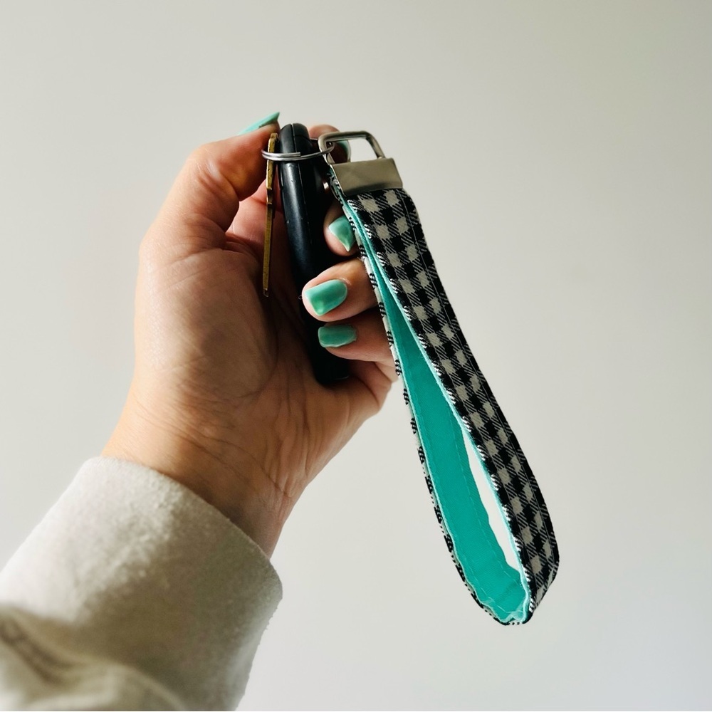 Wristlet Keychain 6” Handmade Houndstooth & Turquoise Key Holder Accessories NEW